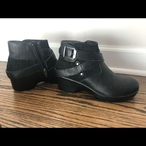 Algeria black booties size 37 size 7